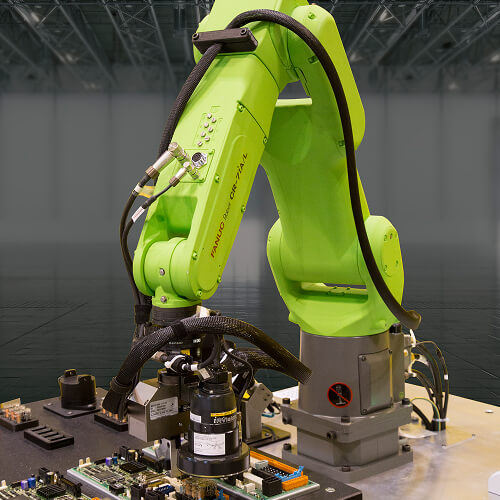 CR-7iA/L Assembling Circuit Boards