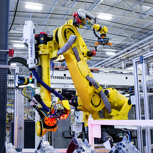 FANUC R-2000iC-165F Transferring Automotive Case