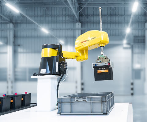 FANUC SR-20iA Handling Automotive Batteries