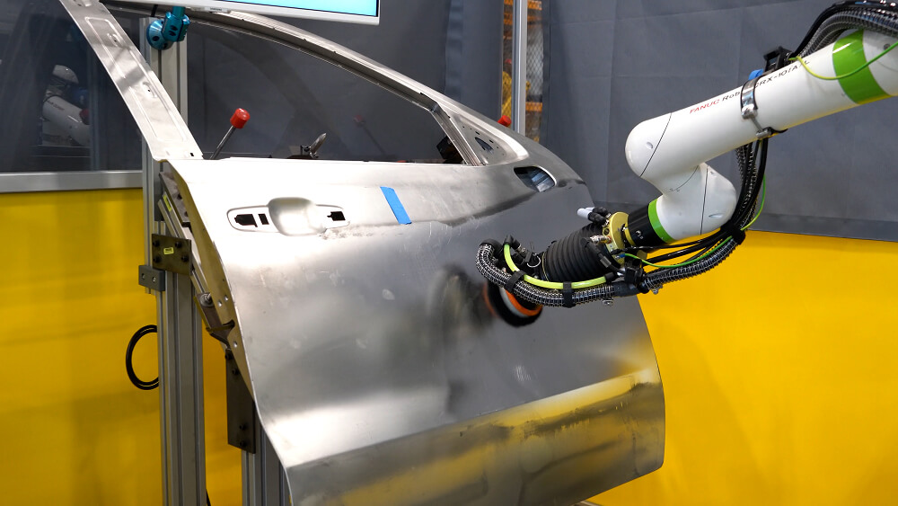 Innovation Lab CRX-10iA-L Sanding