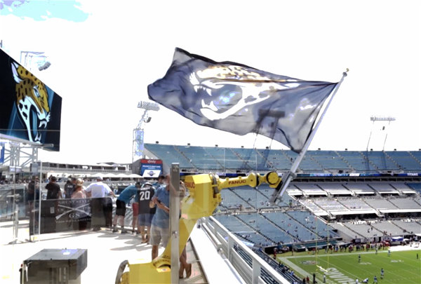 Cheer-jaguars-flag-waving-robot