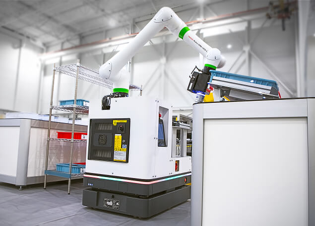 CRX-10iAL AMR Order Fulfillment