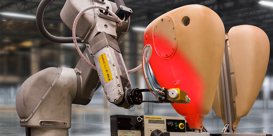 Paint robot fanuc p 40 article