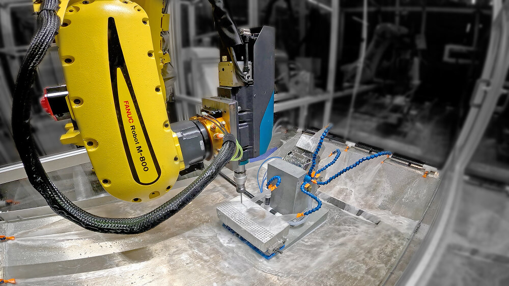M 800ia wetmachining closeup 3 1