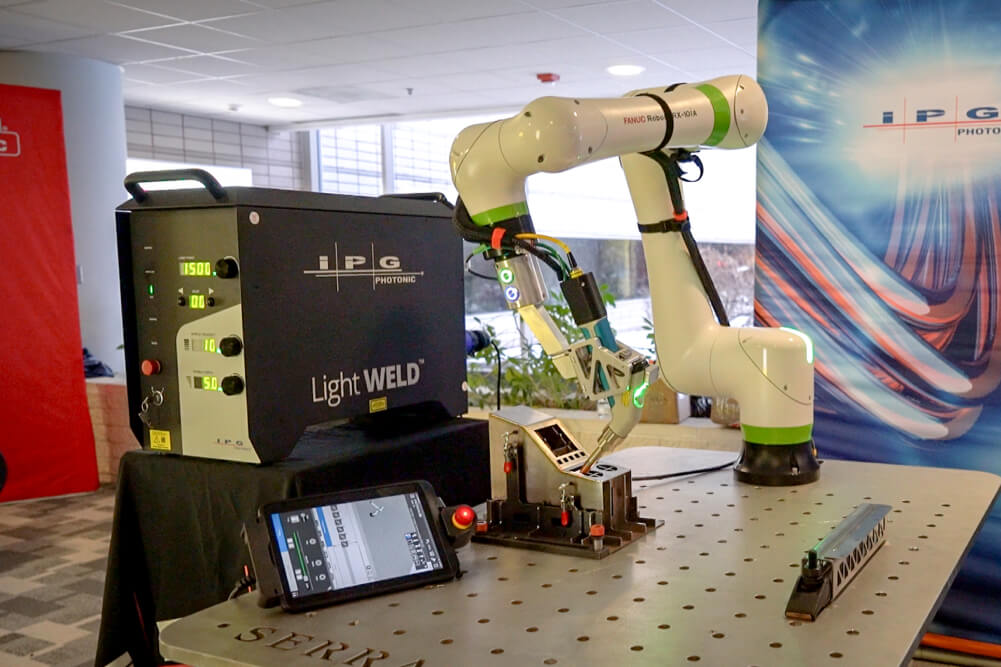 Laser welding cell