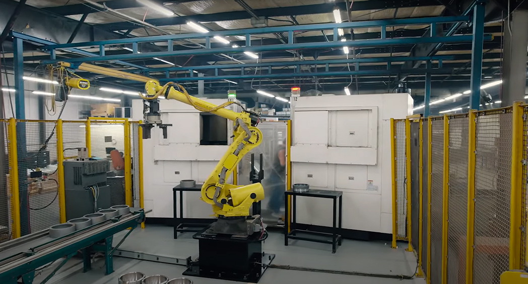 FANUC R-2000iC/125L Material Handling