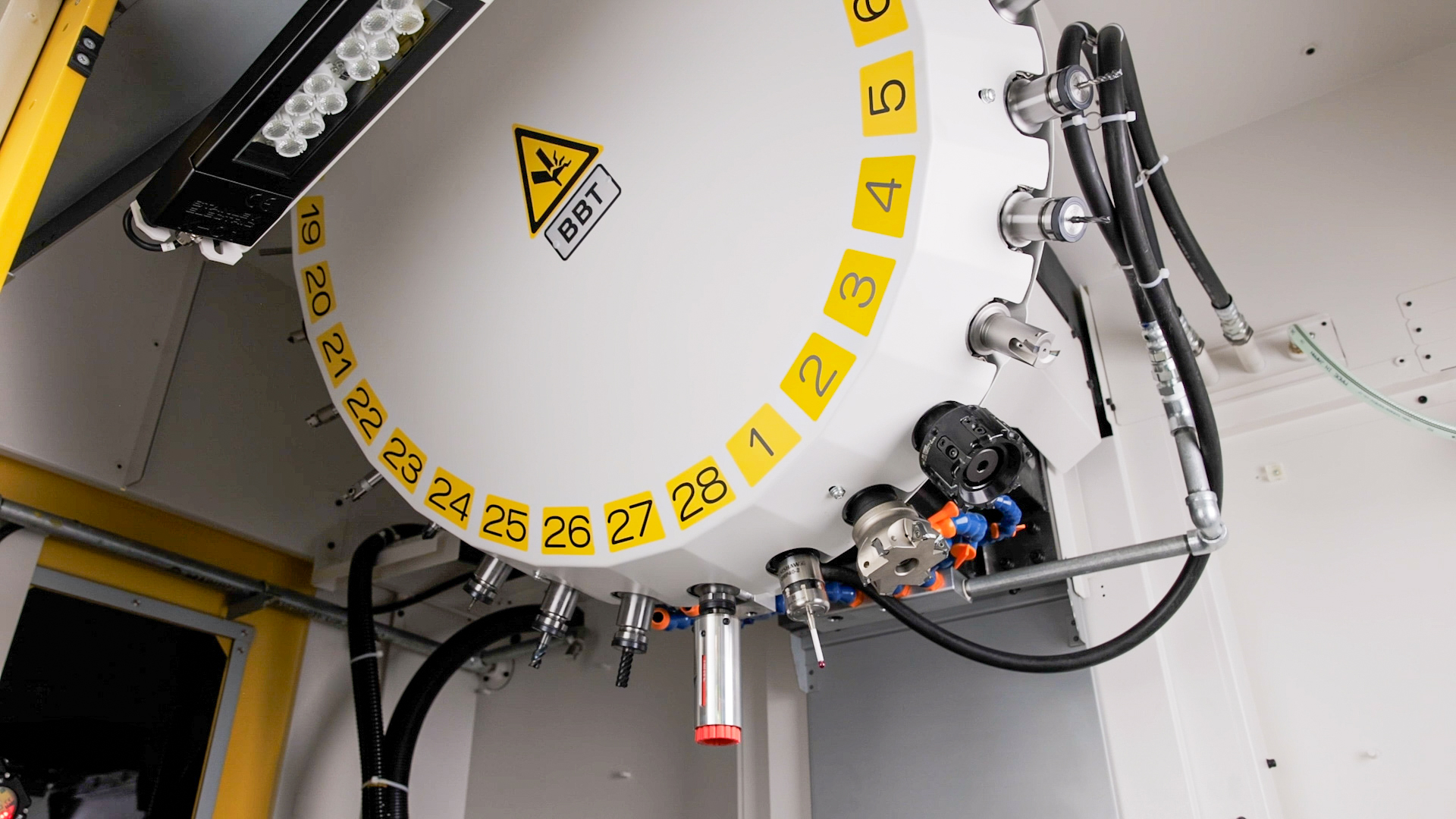 Close up of α D28 Li B5 ADV Plus Y500 Tool Changer