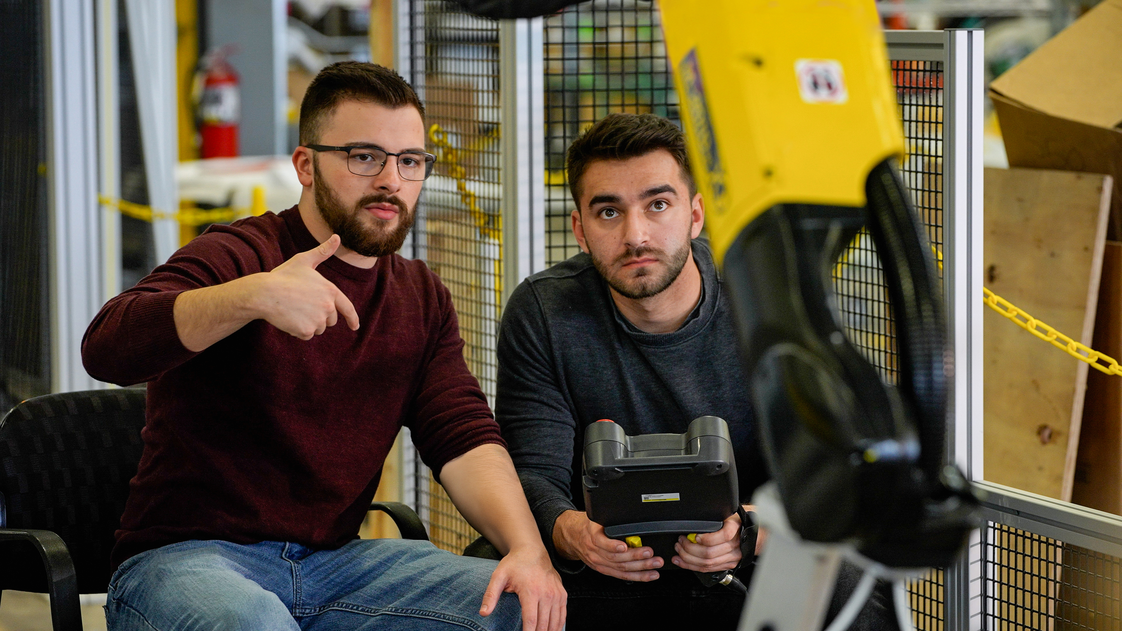 Employees Programming M 10i D