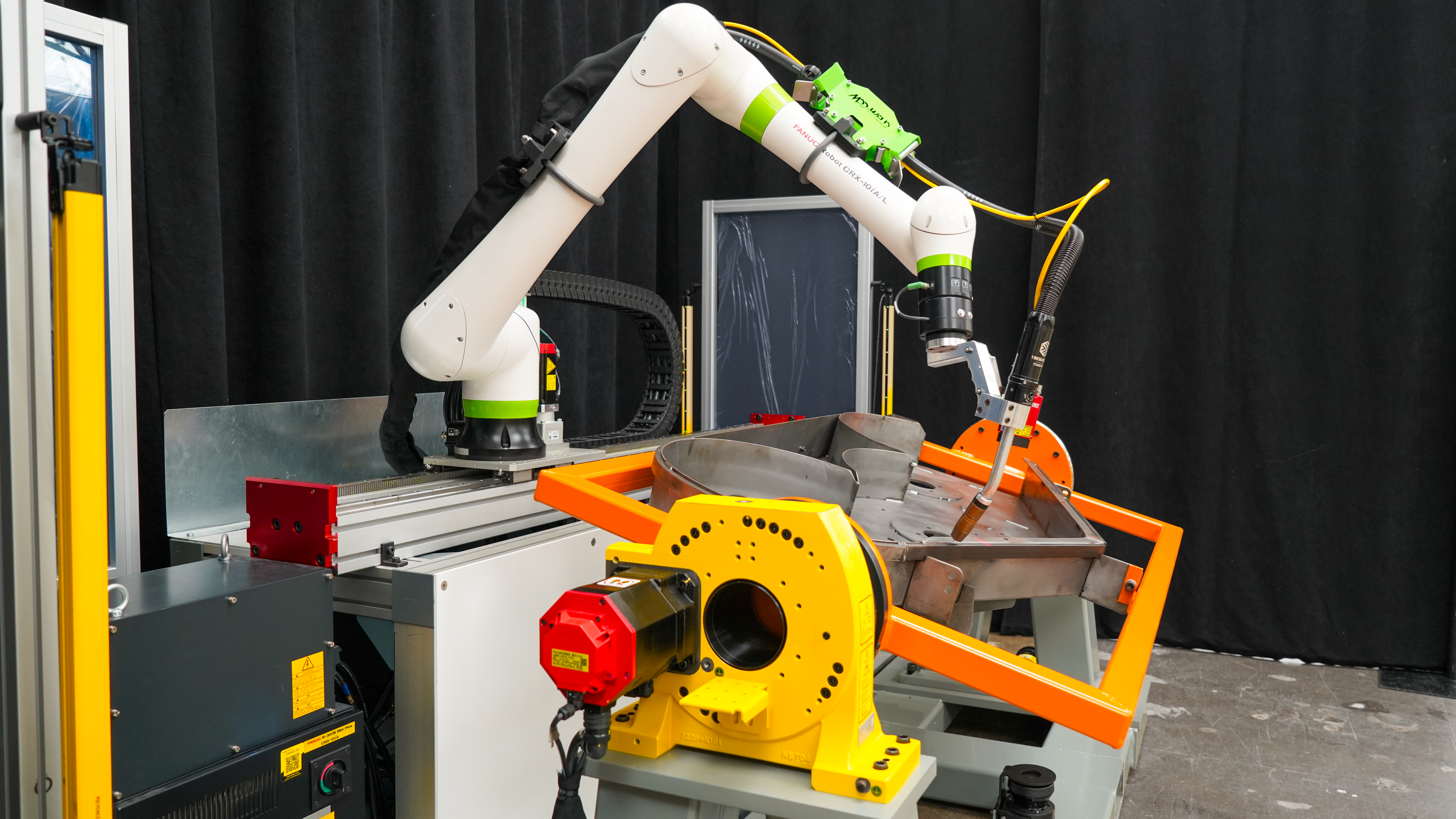 Servo Positioner with CRX