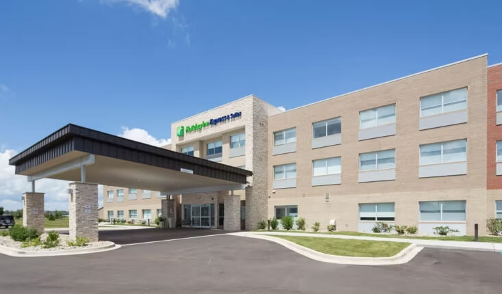 Holiday Inn Express and suites Rochester Hills