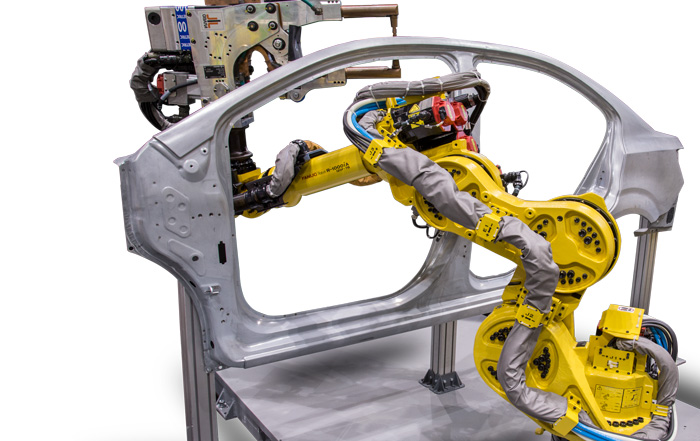 R 1000ia 120fb spot welding car body