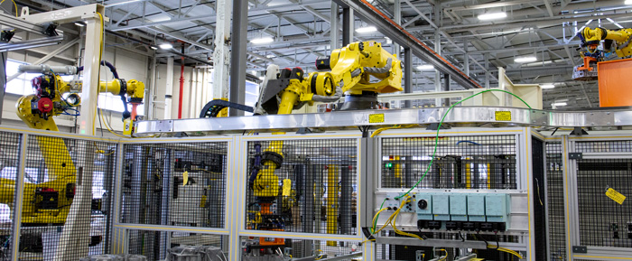 R 2000ic material handling system