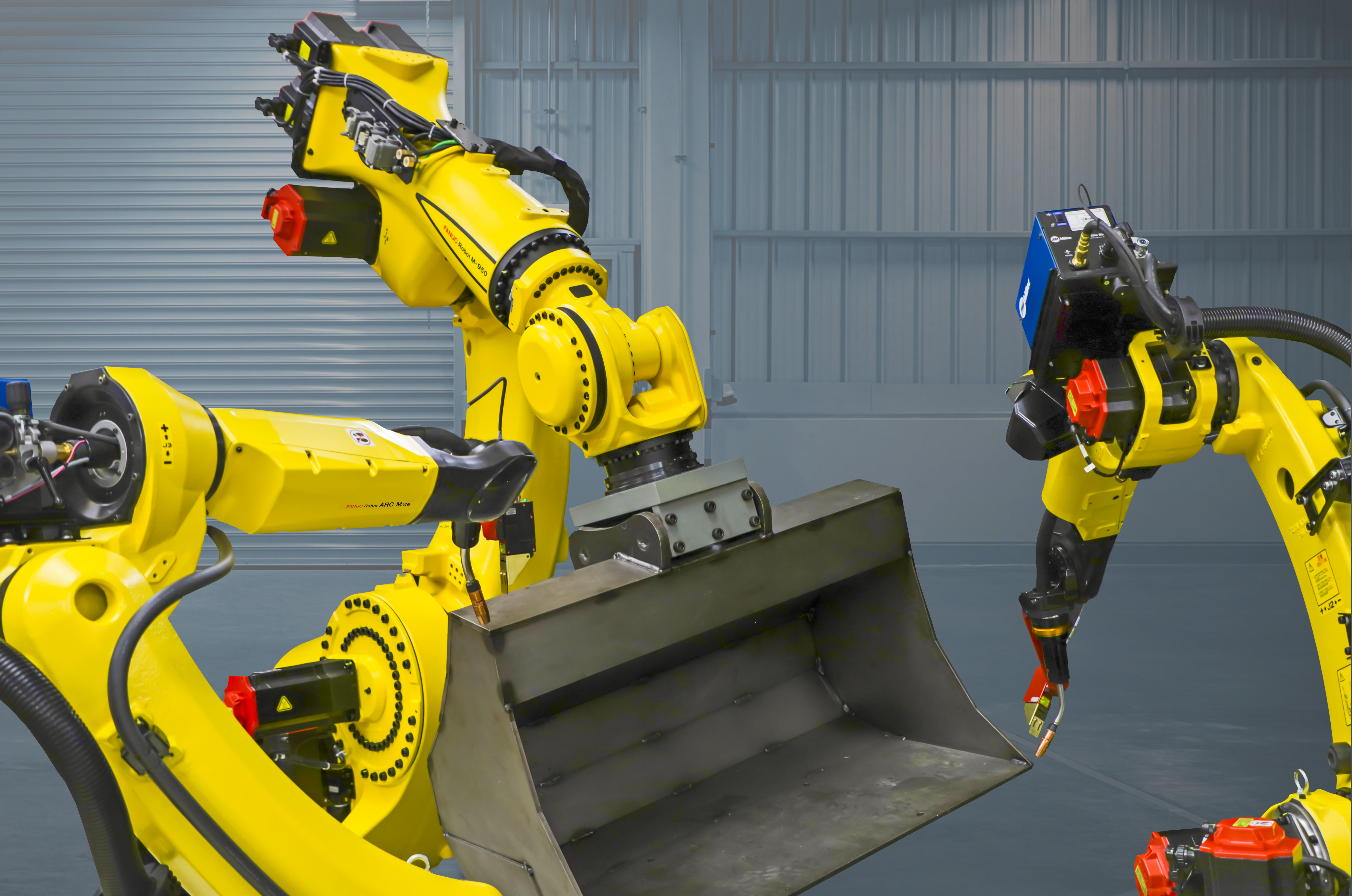 M950 500 F 28 A ARC Mate Triple Arm