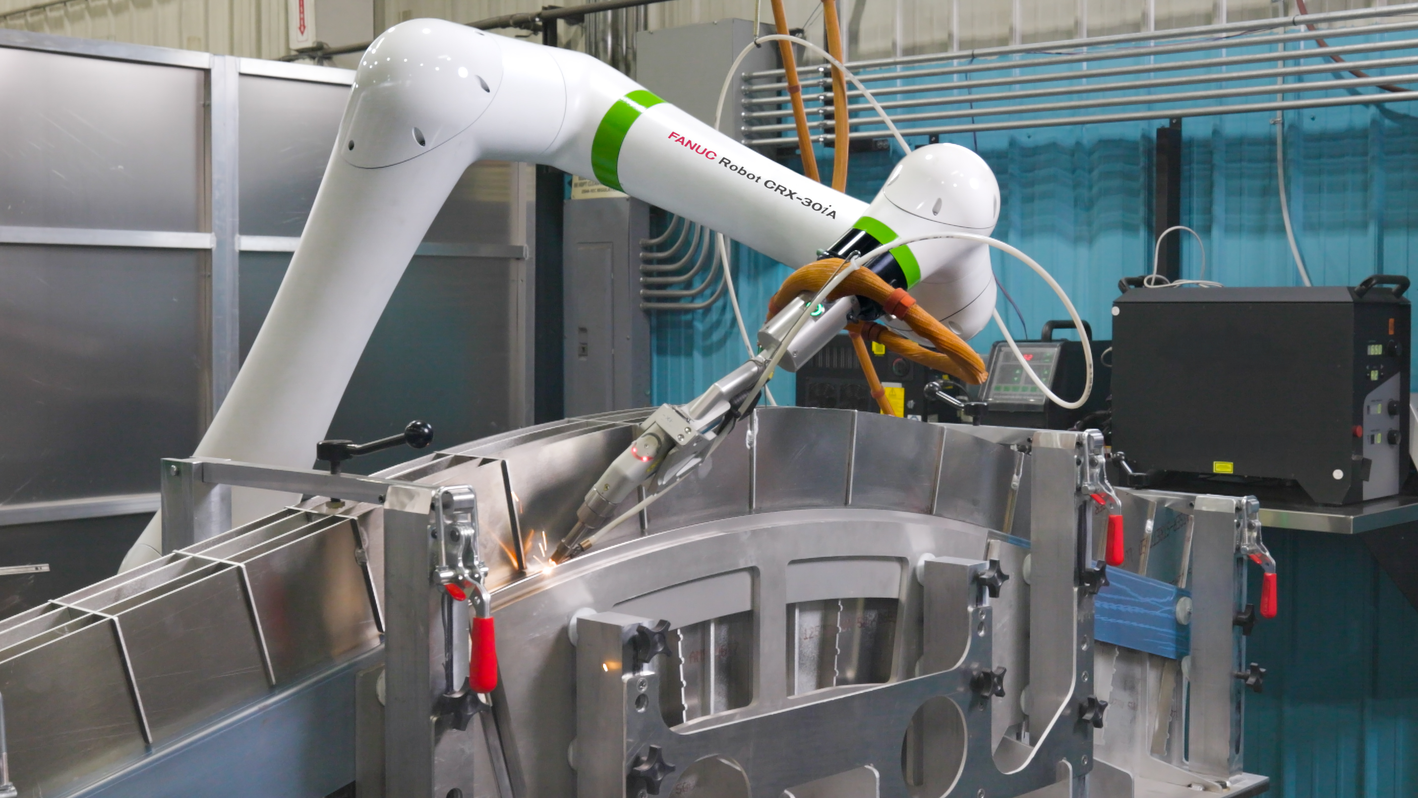 CRX 30i A Laser Welding Stainless Steel Escalator Part